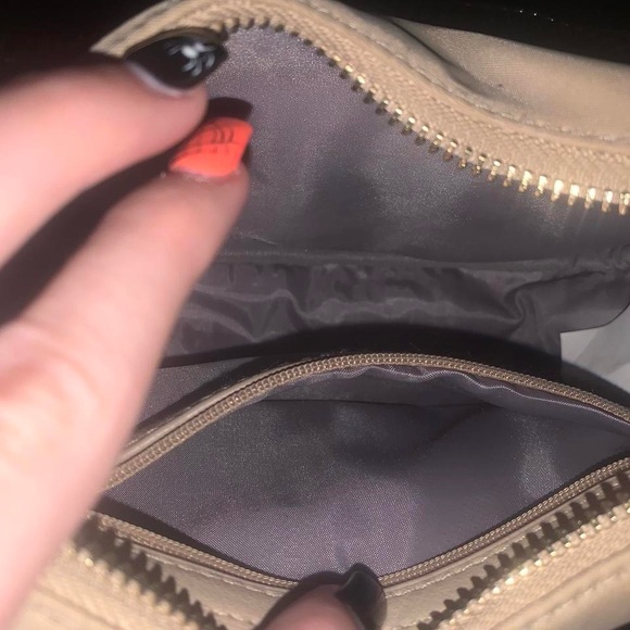 madden girl gold chain purse! - Picture 4 of 4